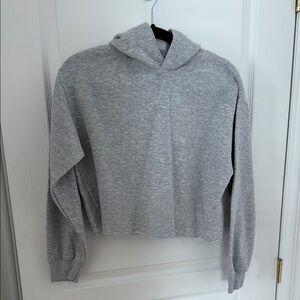 Cropped hoodie